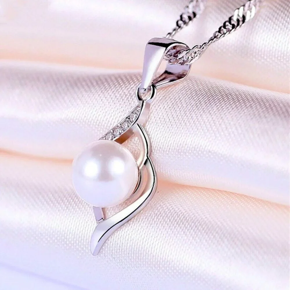 New Elegant 925 Silver Cultured Pearl Sim. Diamond Necklace